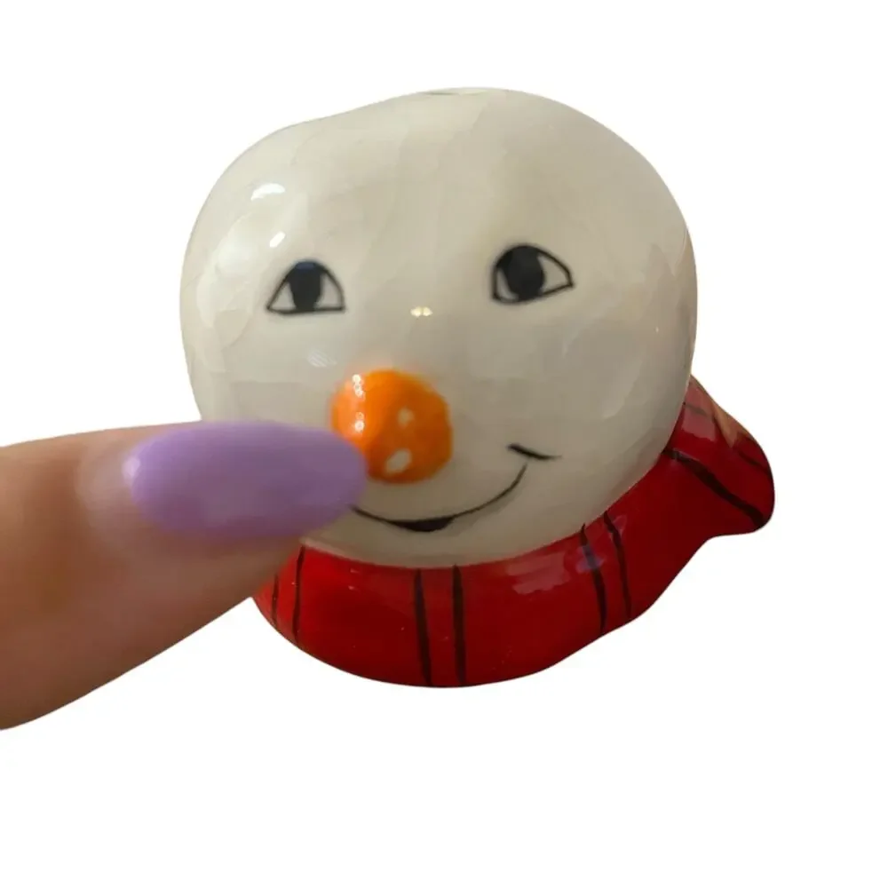 Snowman Head and Frosty's Hat Salt and Pepper Shaker Set Christmas Ceramic